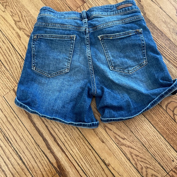 Pilcro Jean Shorts - Picture 3 of 3